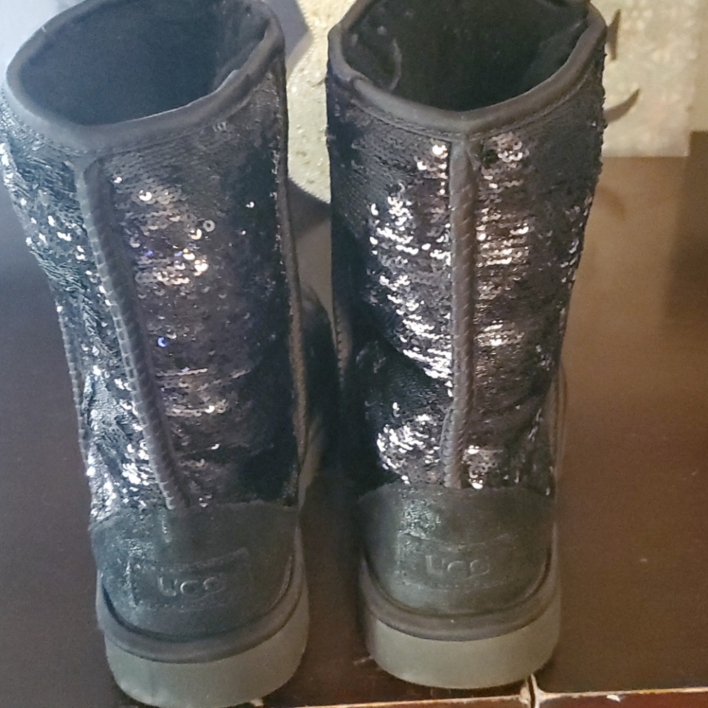 Ugg Sequence Boots! - image 3